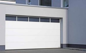 Garagentor mit Fenster | Informationen und Preis-Check