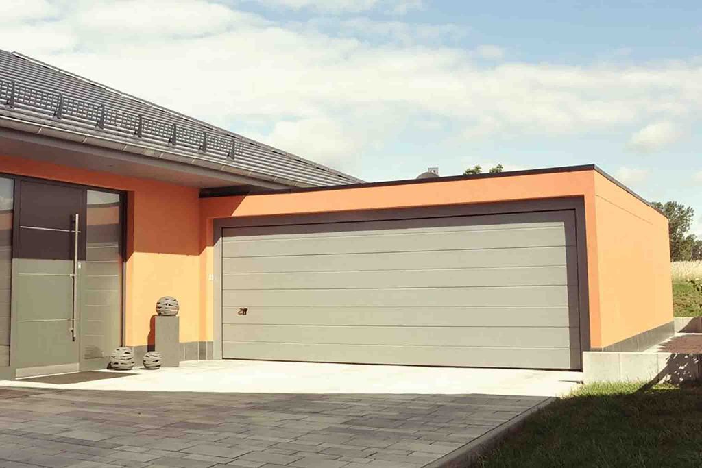 Fertiggarage in orange